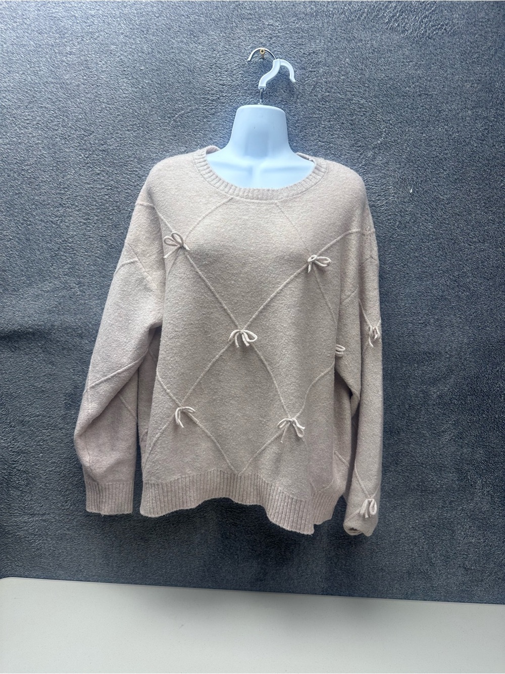 Scoop Neck Tie-Accent Sweater in Taupe